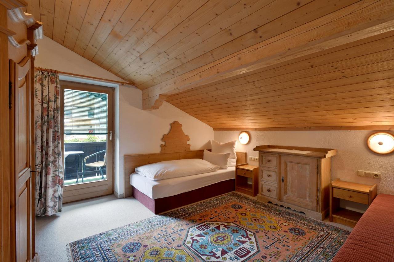 Ferienwohnungen Kircher Mayrhofen Pokoj fotografie
